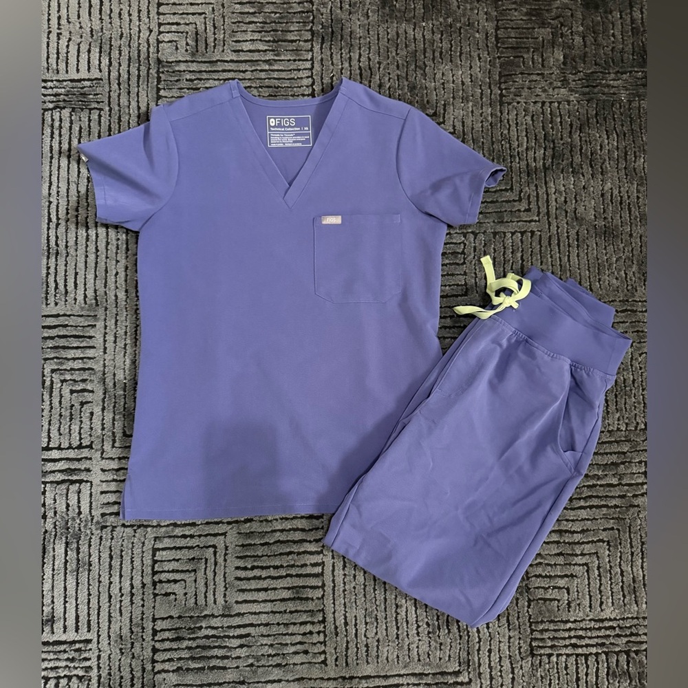 Figs wayfarer scrub set